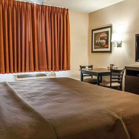 Econo Lodge Inn & Suites Santa Fe Zewnętrze zdjęcie