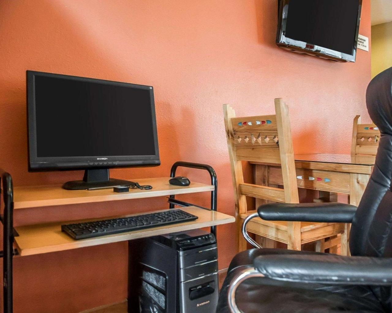 Econo Lodge Inn & Suites Santa Fe Zewnętrze zdjęcie