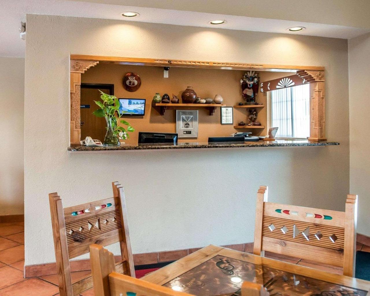 Econo Lodge Inn & Suites Santa Fe Zewnętrze zdjęcie